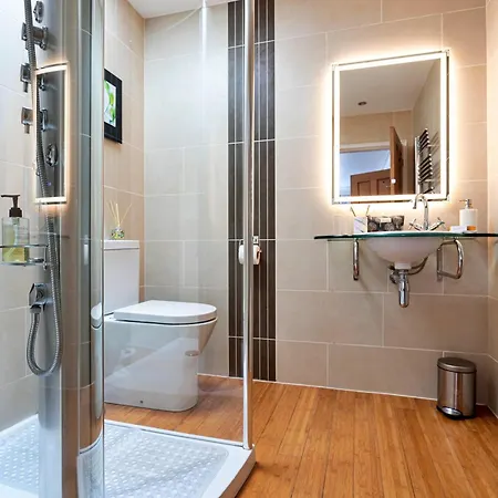 Finest Retreats - The Duck House * Braithwaite